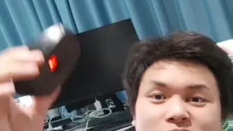 为什么现在三角洲游戏外挂要插入u盘？