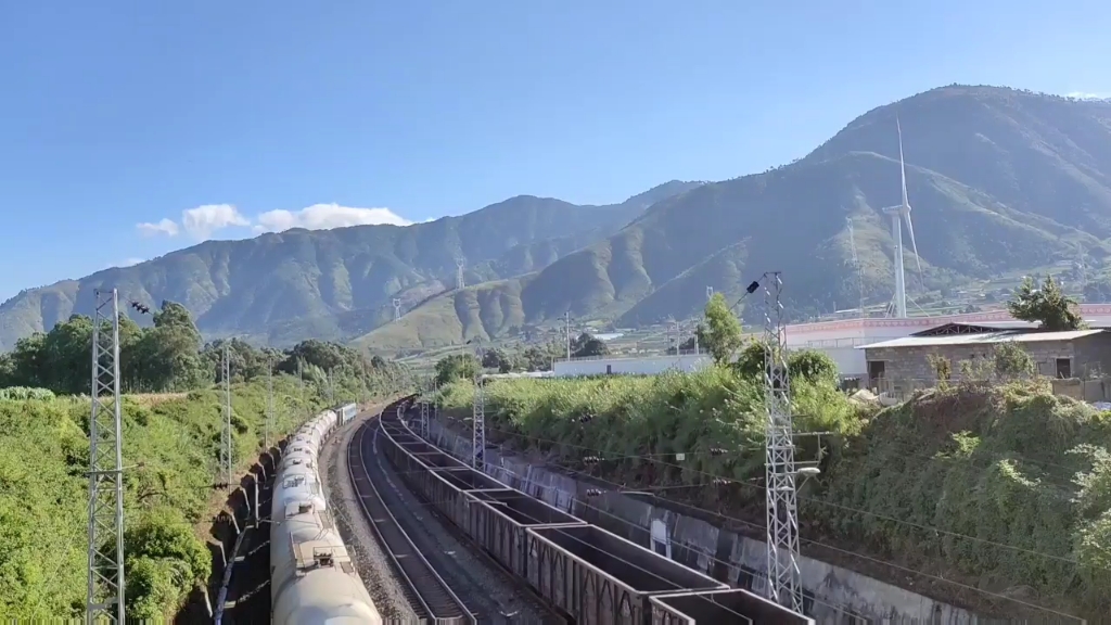 成昆老线黄水塘站看车记