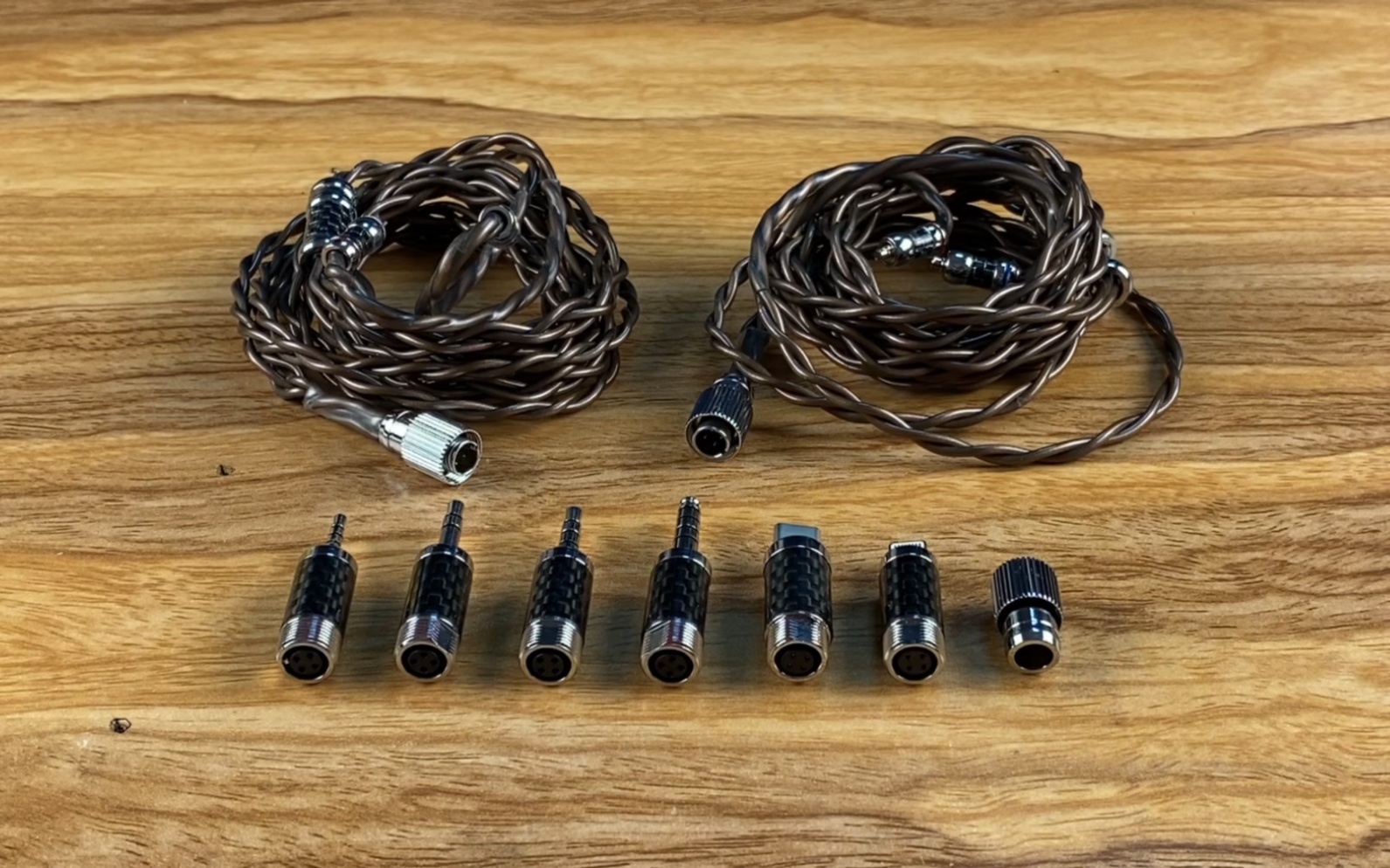 虫哥发烧音频,泰坦八合一套装定制耳机线可换式插头方便灵活.