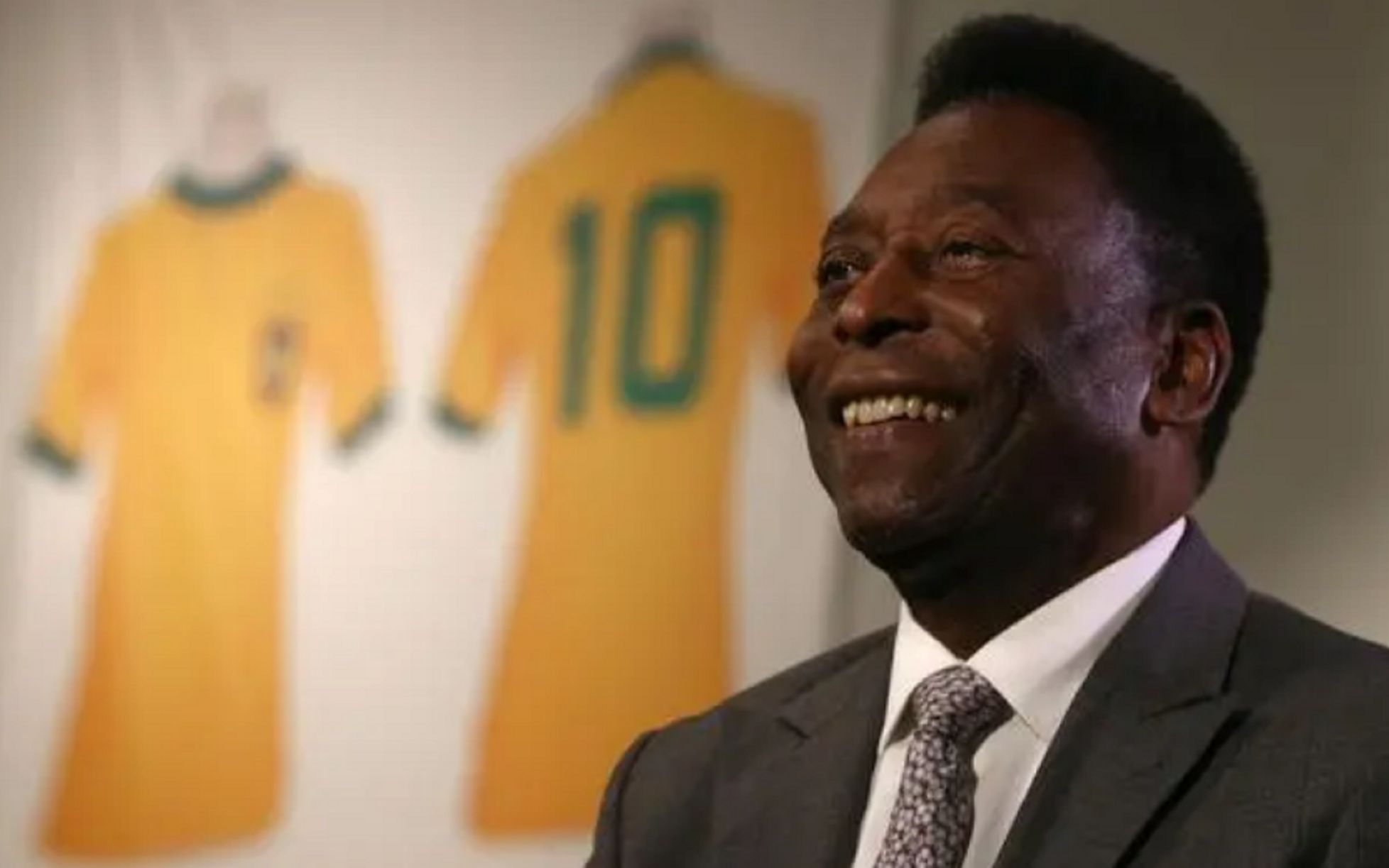 球王贝利去世!梅西c罗内马尔悼念,巴西政府宣布举行三天哀悼