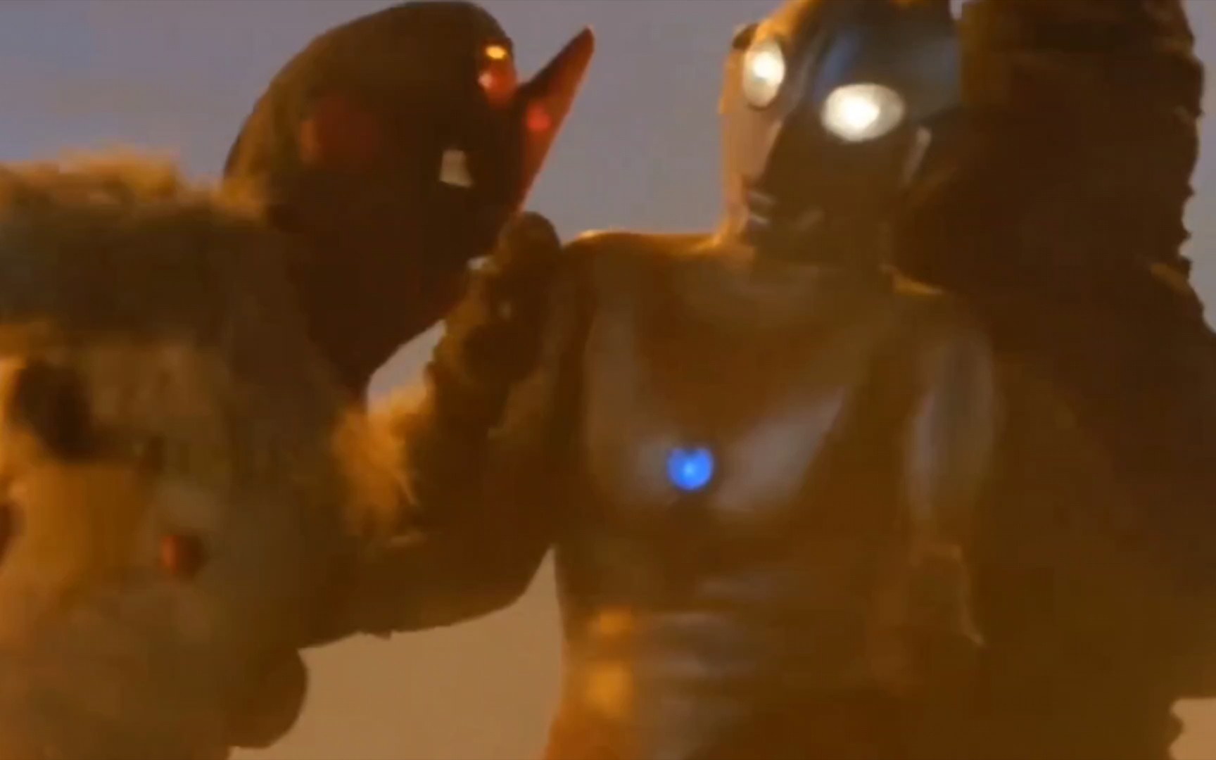 腹肌扛不住了,满能量杰克被击倒!