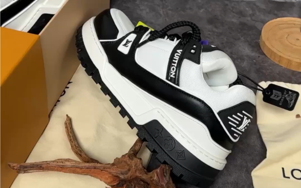 【独家实拍】louis vuitton trainer maxi 小胖丁 厚底板鞋 白黑