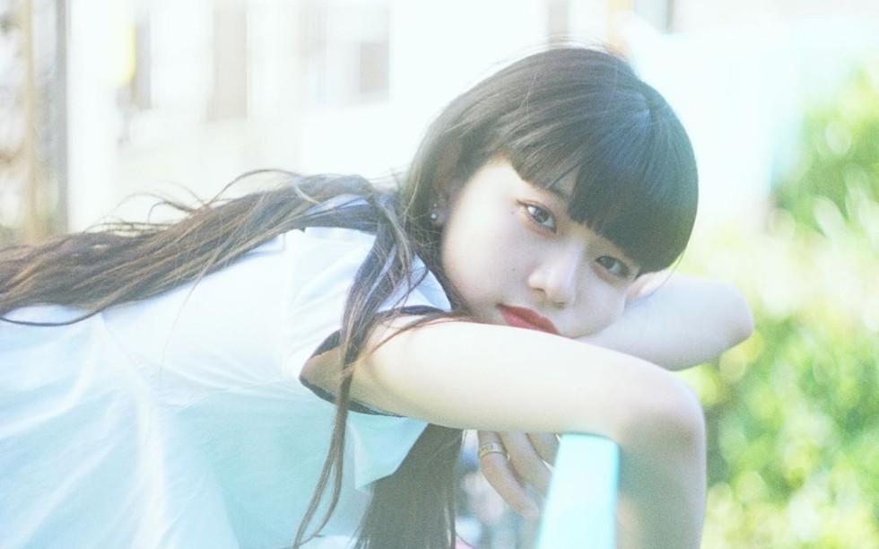 【别被月亮与狼酱所欺骗/hina】hina所属组合faky live现场搬运_哔哩