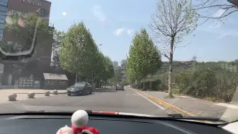 让我们一起来一场说走就走的旅行吧，开着我的钇为3