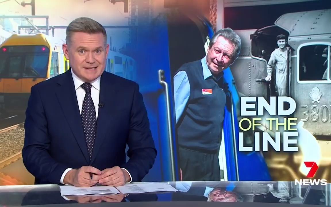 澳铁新闻新南威尔士州火车司机bobgibson驾驶职业生涯最后一班车抵达