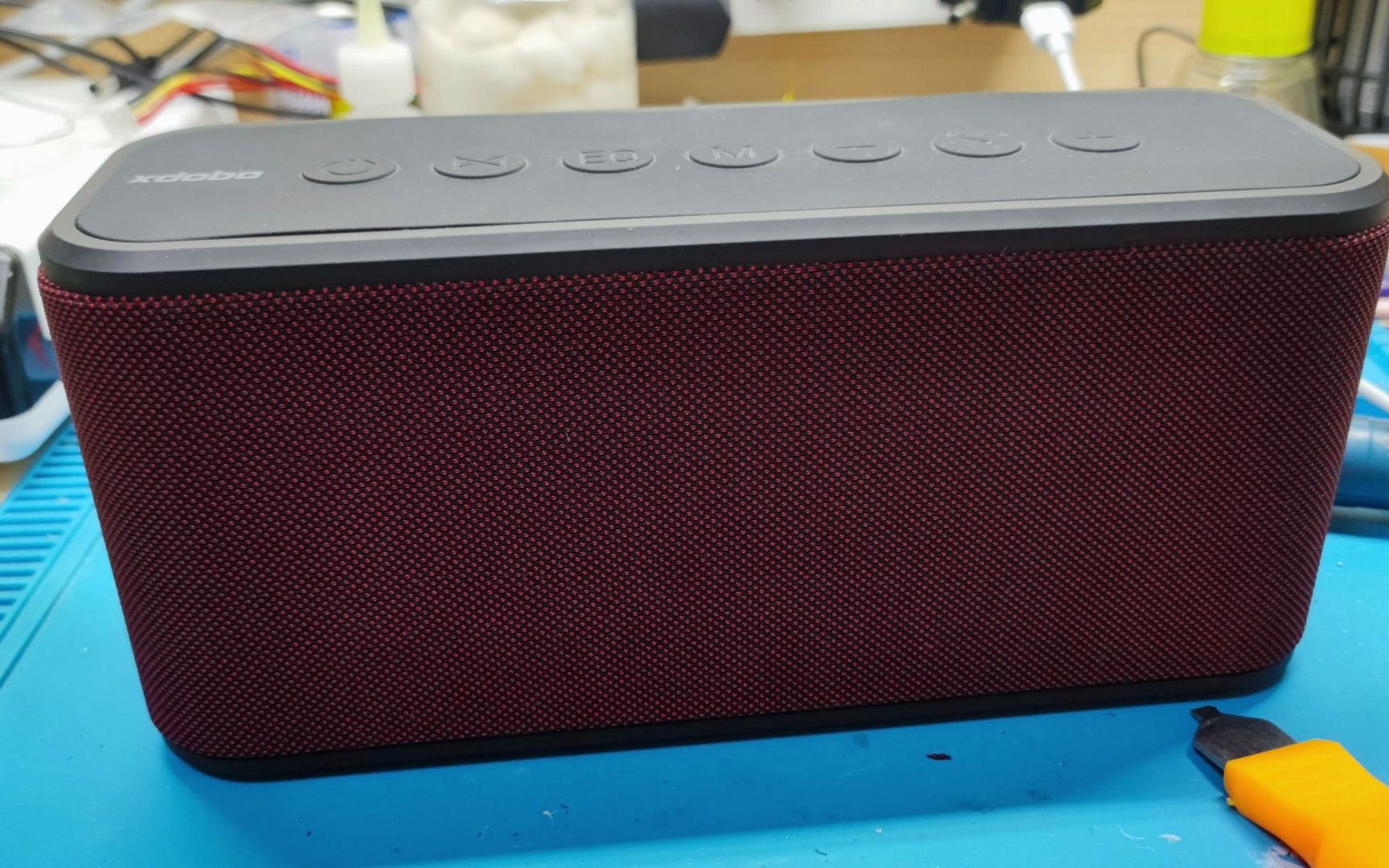 喜多宝x8 plus不开机,充不进电,完美拆机更换电池修复