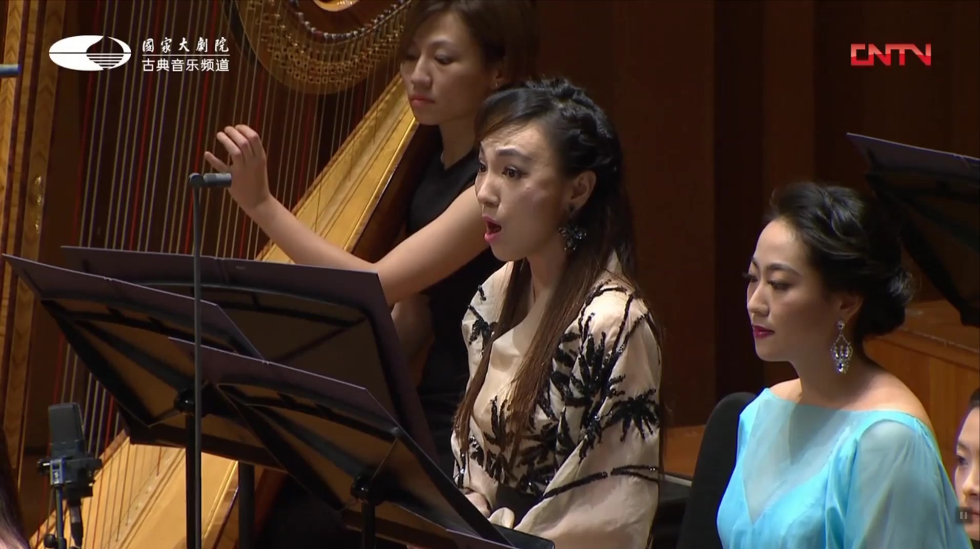 [图]【陈其钢】蝶恋花，为青衣、女声、民乐和管弦乐团 Iris Dévoilée, for Voices, Chinese Ensemble & Orchestra