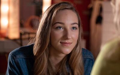 【电影快讯】女孩我最高tall girl预告片