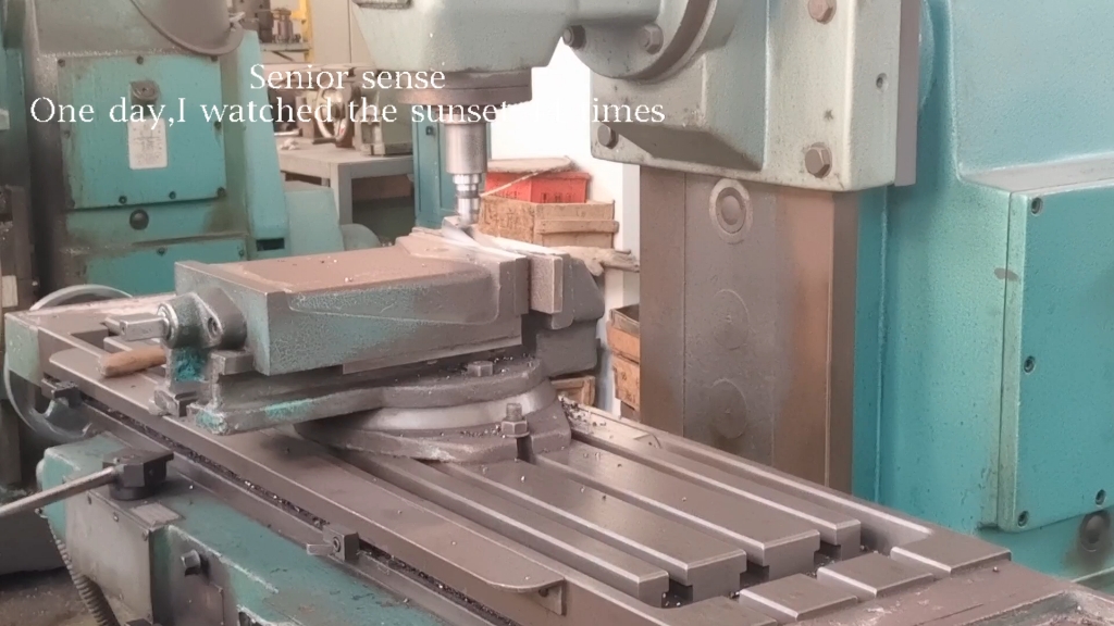 太原理工金工实习铣刨磨车间