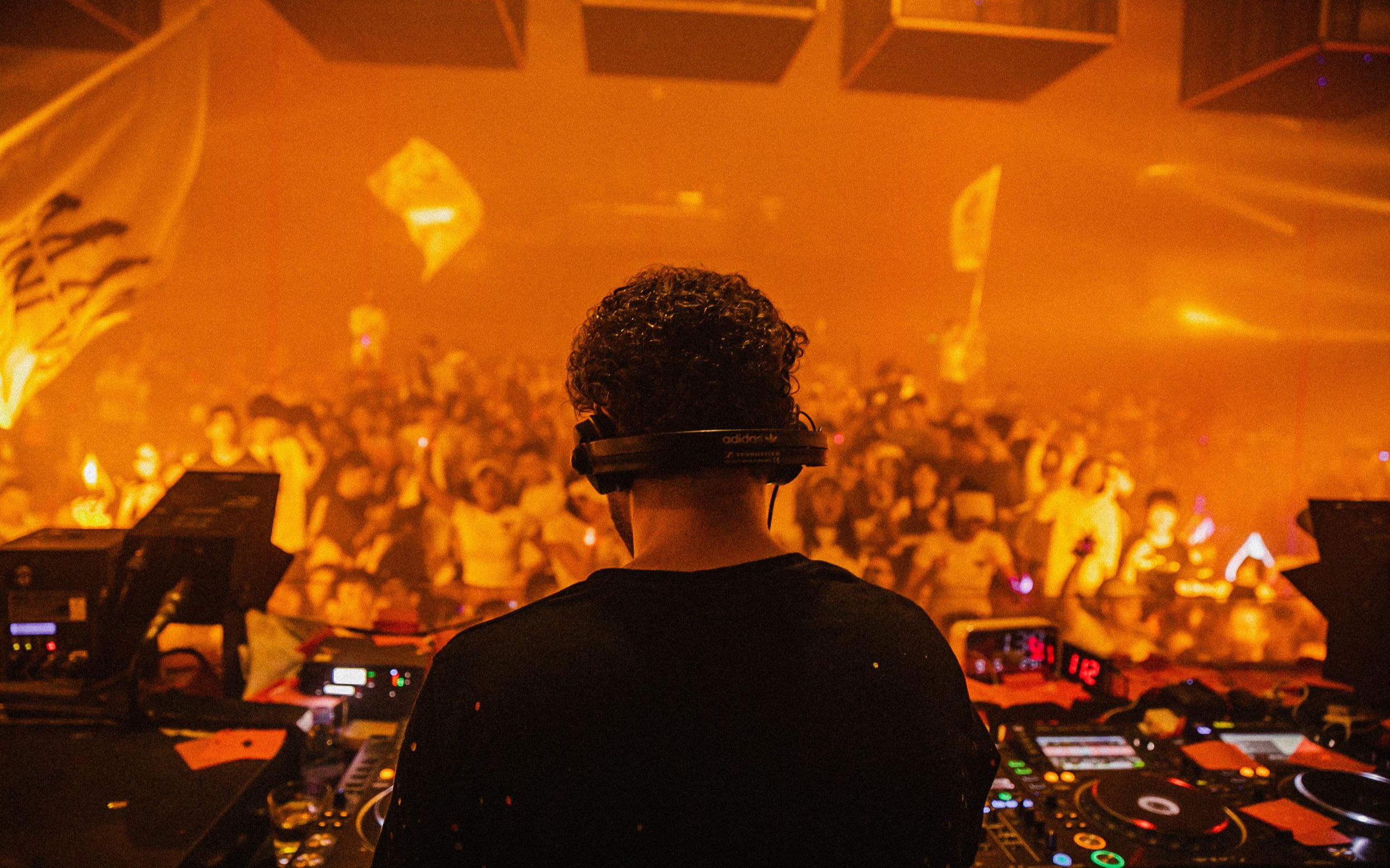 【飞鱼】电子音乐中最迷幻的曲风是什么?