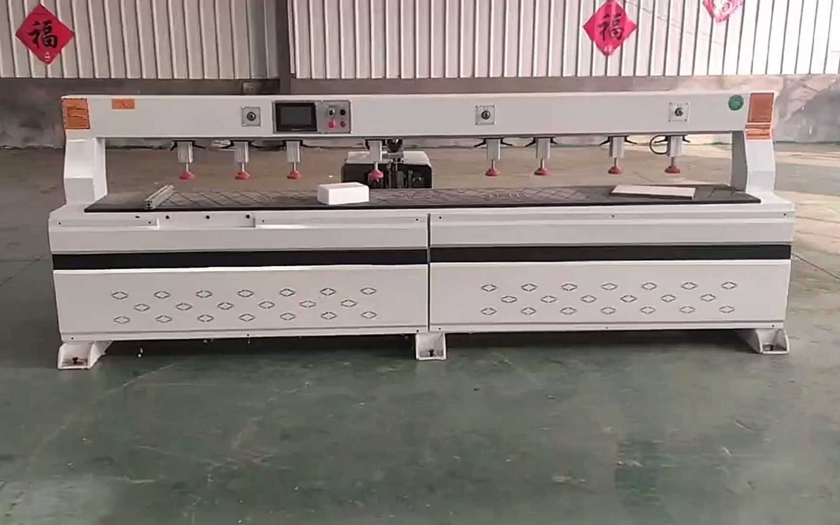 v槽开槽机,全自动打眼机,效率真的牛