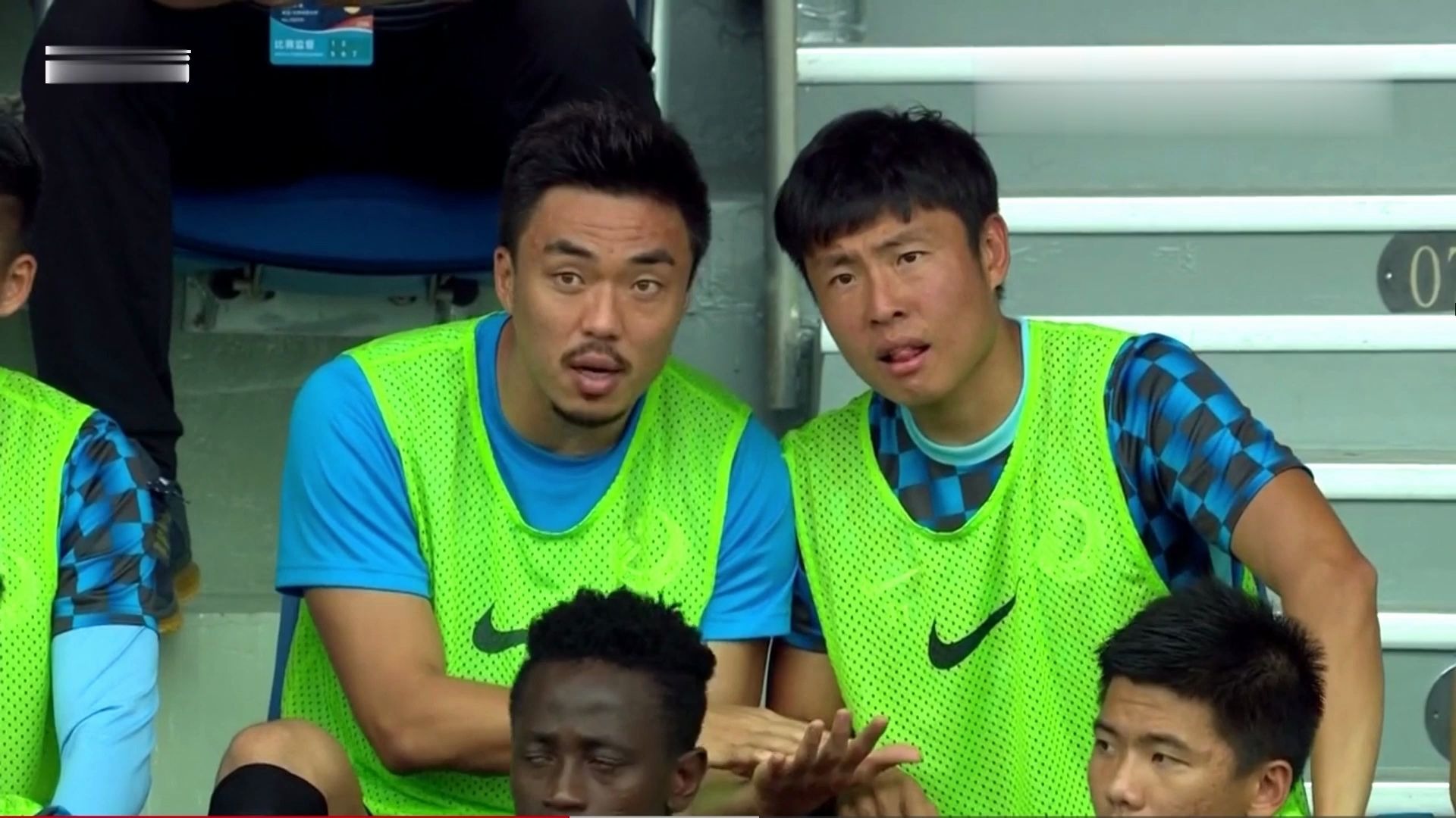 赵旭日郑龙场下讨论 放松过后让我们一起喊出我就喜欢大连赢_哔哩哔哩