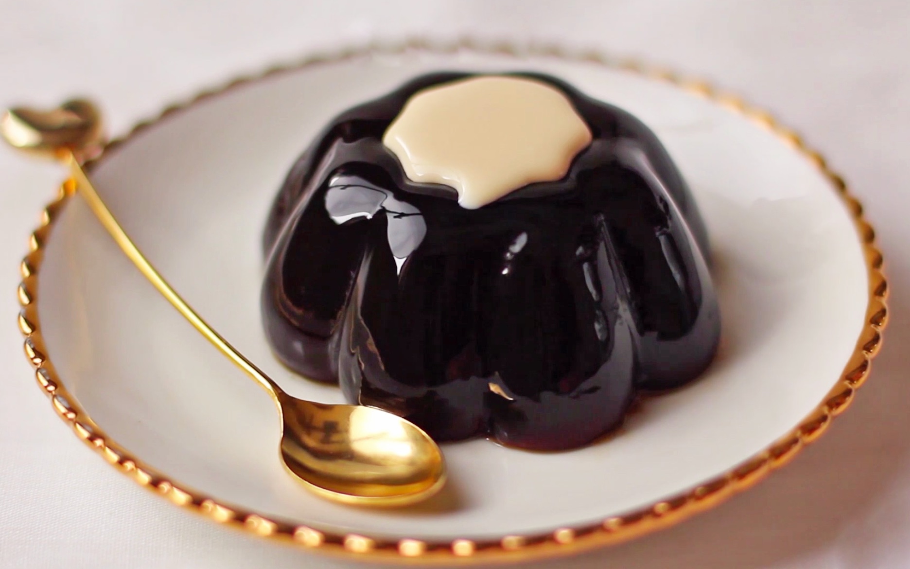 最高级咖啡果冻布丁丨齐木绵羊料理