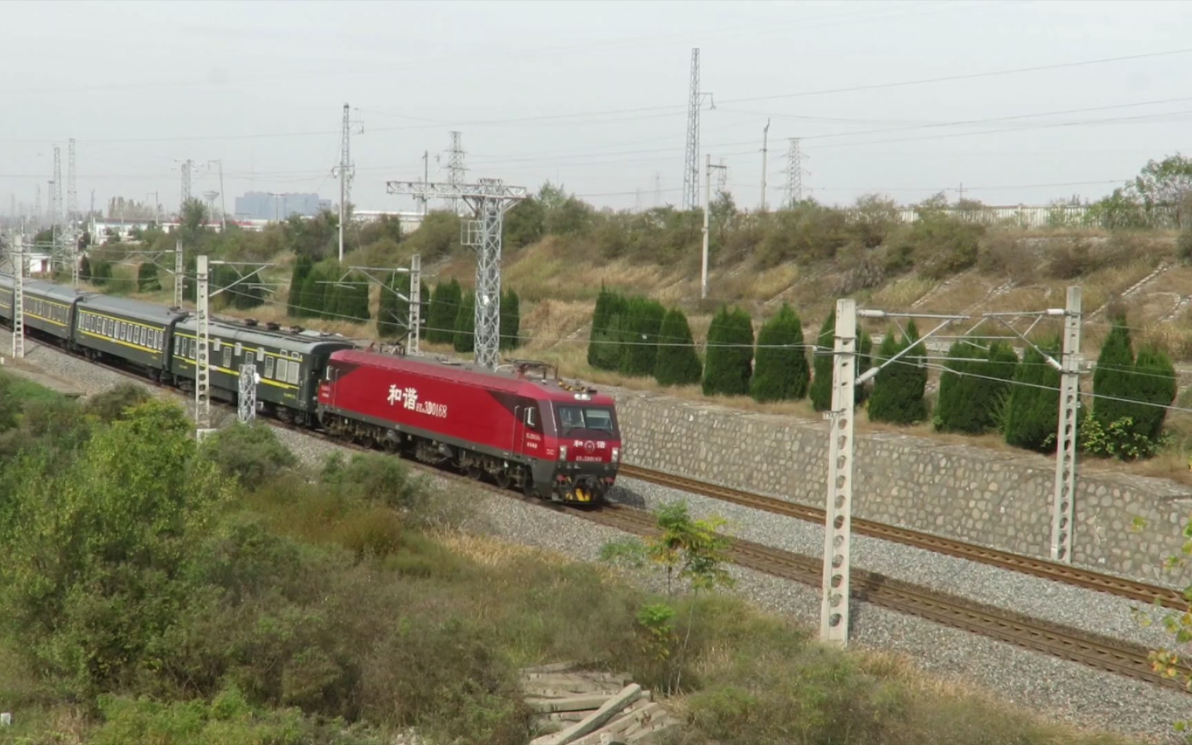 【铁路】论南阳西站一个中午能有多少好货3—和k306飙车的平凉到杭州