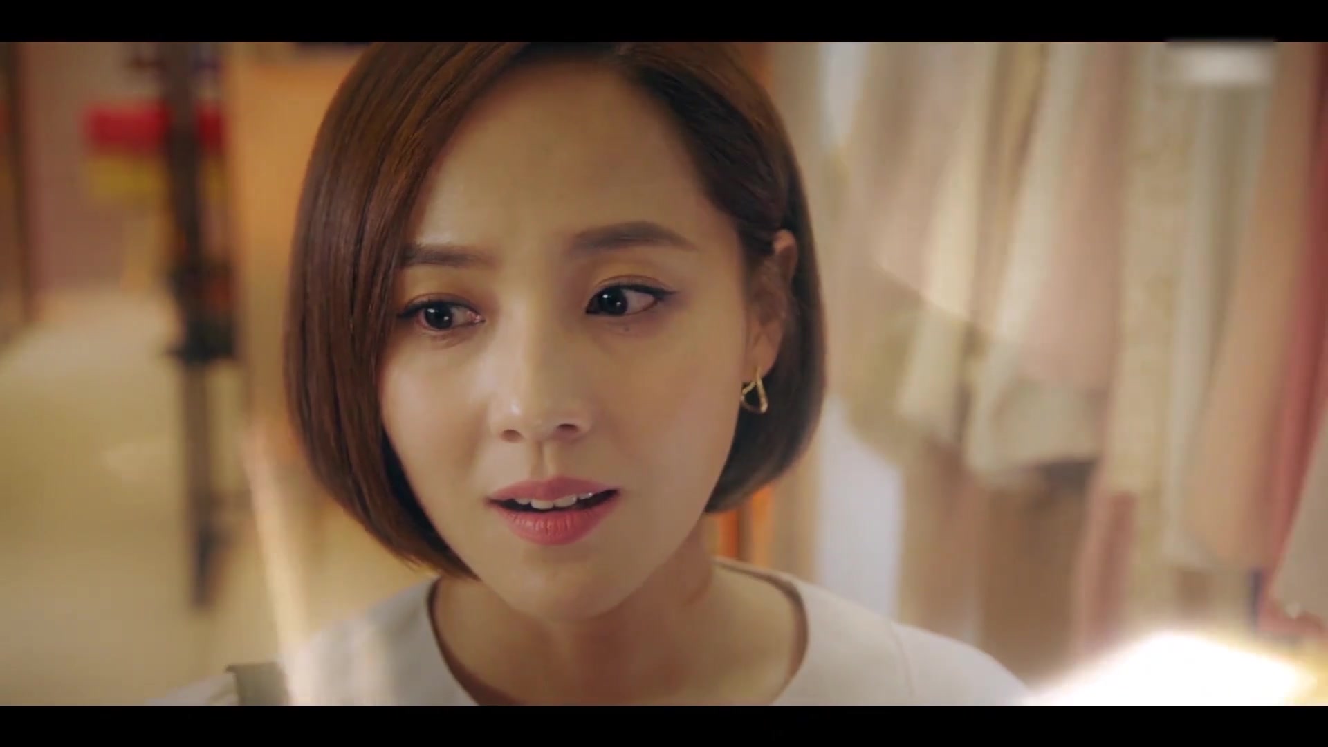 顶楼柳真叛变李智雅和李智雅的老公搅在一起