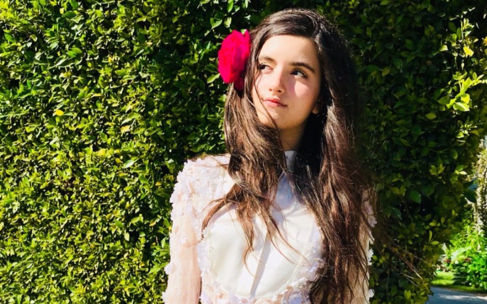 angelina jordan小天使唱dream a llittle dream of me 那个小baby太