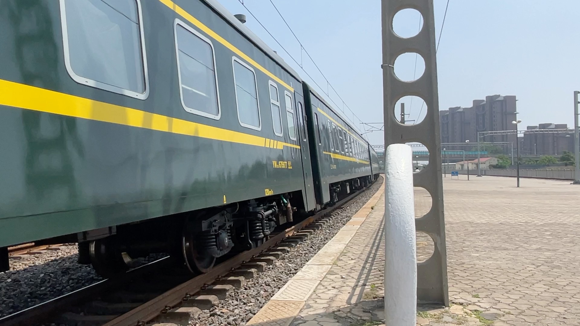 【中国铁路】k216次大末进昌黎站