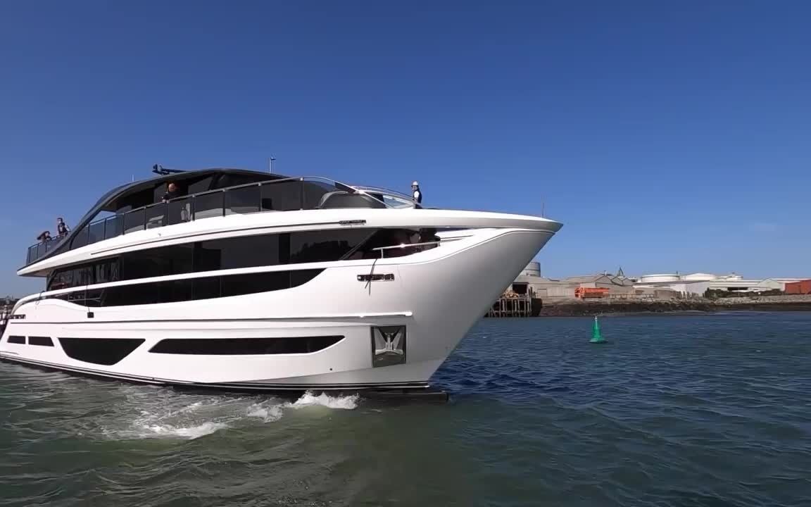 享受生活——价值1170万美元的豪华游艇 princess x95