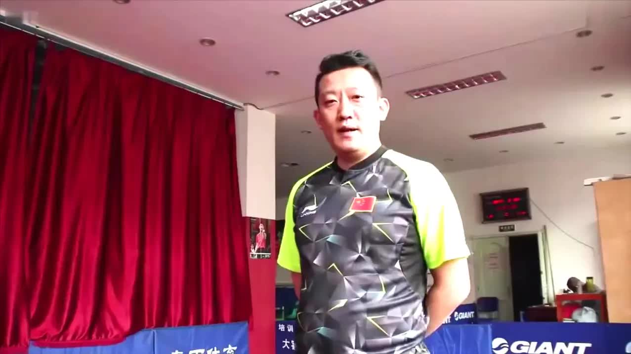 许昕教练吴金迪教学横板勾手发球_哔哩哔哩_bilibili