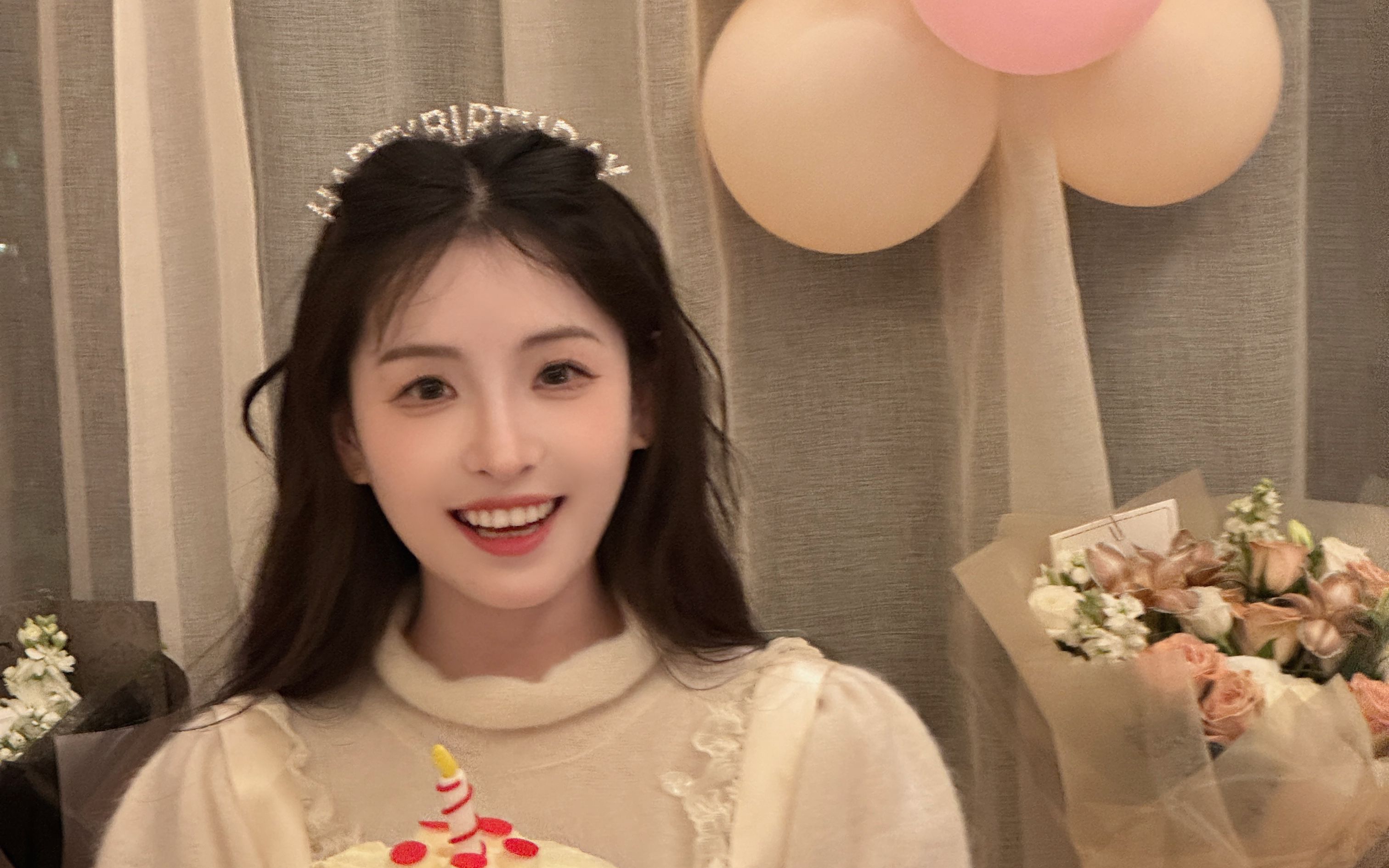 浙江美女 晗晗亲了你一下 11月3日直播