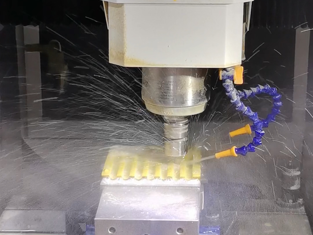 治具精雕机雕刻机数控机床cnc精密加工设备atc全自动换刀精雕机