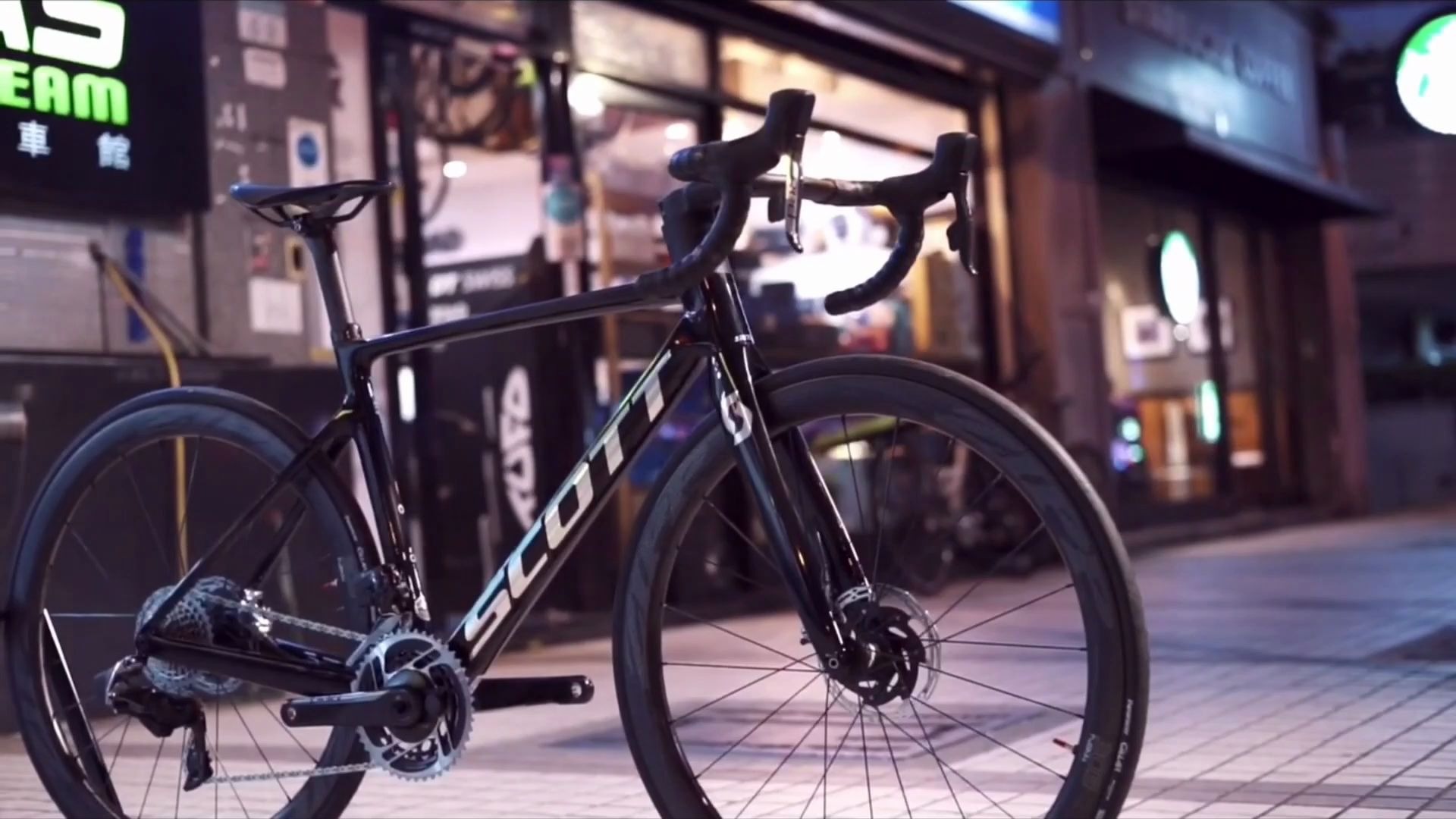 超燃向年轻人第一台公路车系列scottaddictrc装车视频