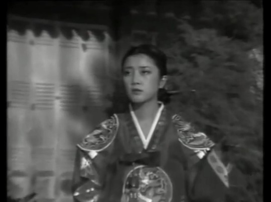 【安国洞小姐】主题曲翻译:九重宫阙悲凉凄惨的一生