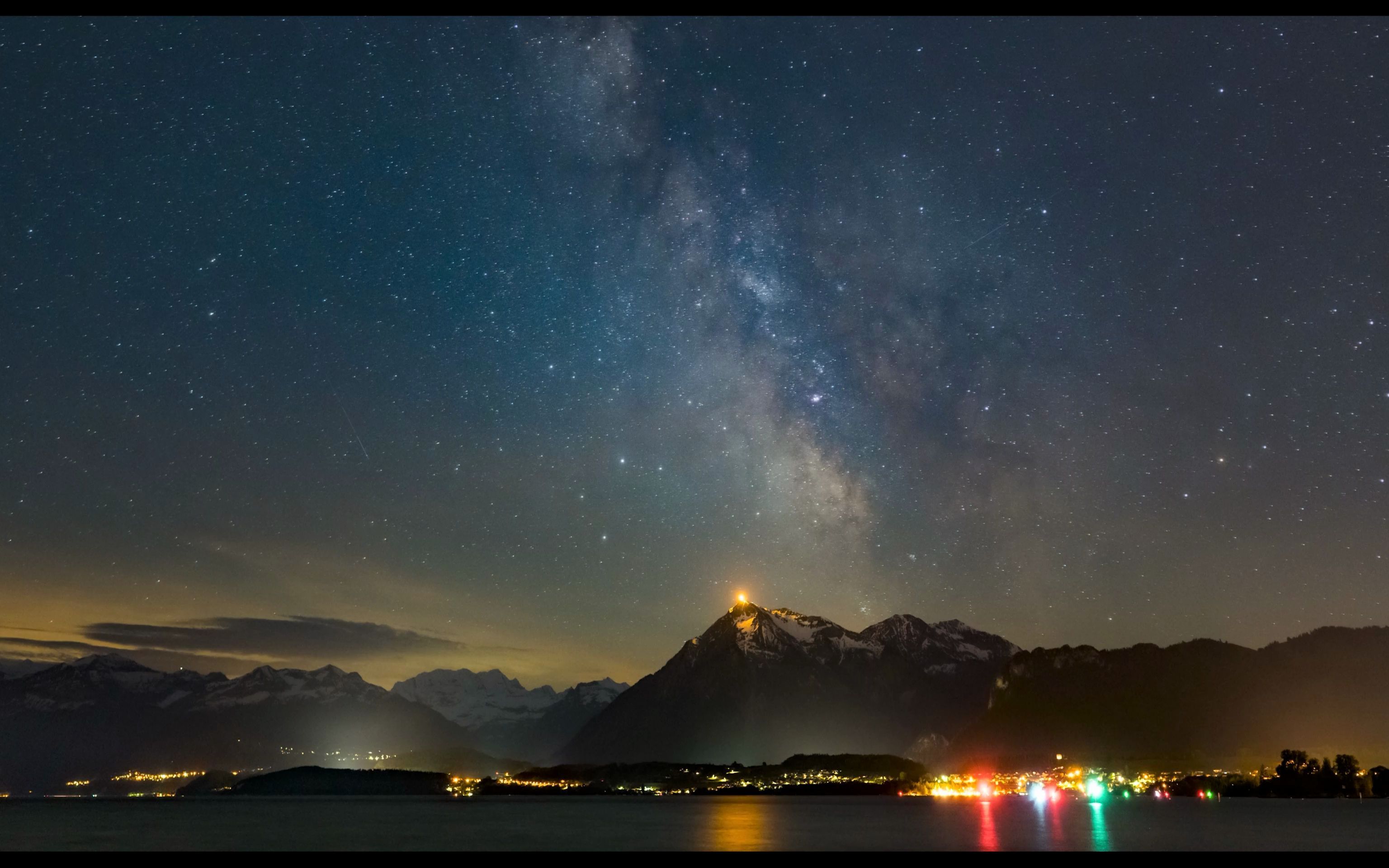 【星空】新人耗时两天[狗头]的延时摄影!银河在阿尔卑斯山尖轻舞