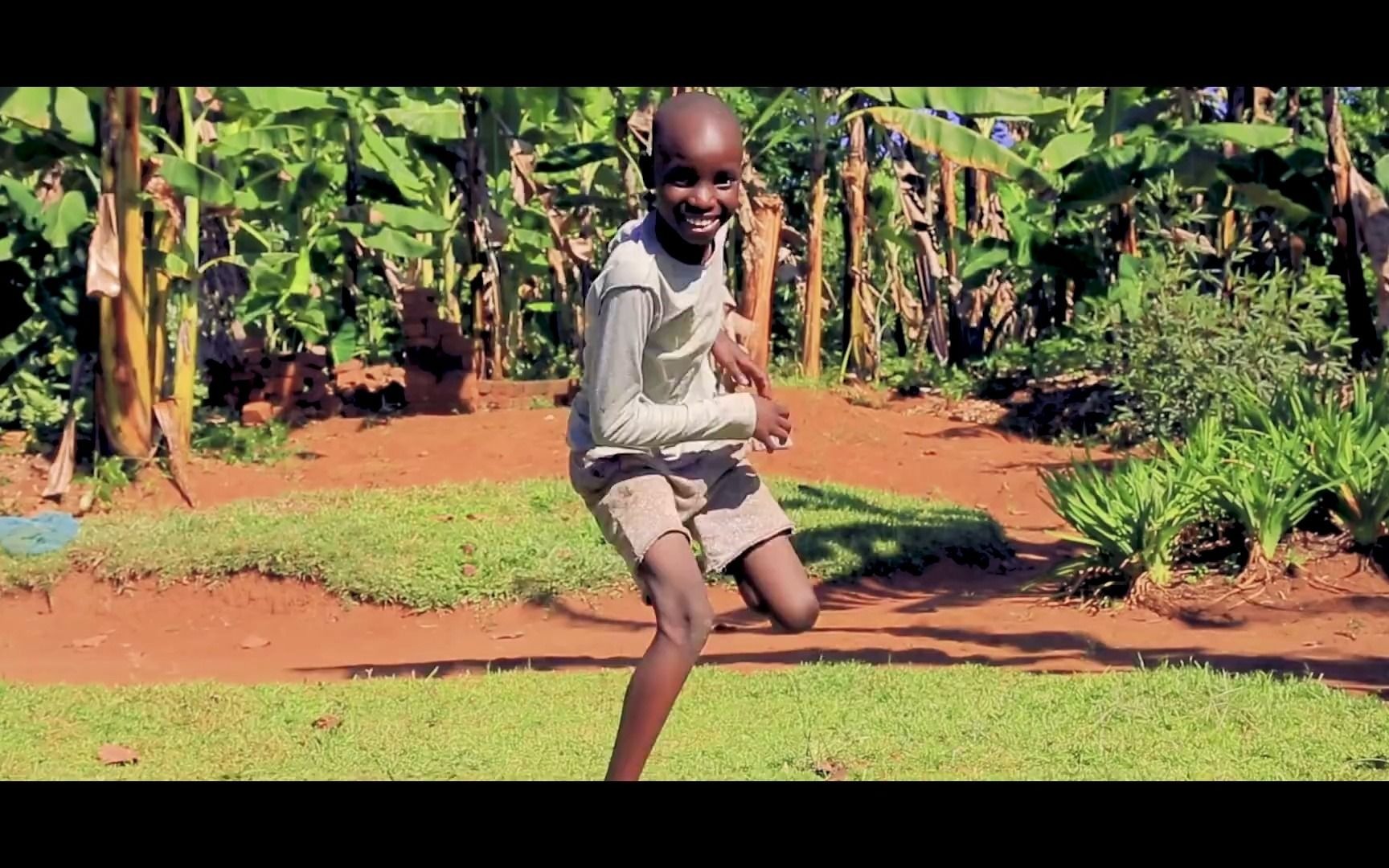 masakakidsafricana非洲孩子们跳舞kotikomastagaanftsimonne2019年4