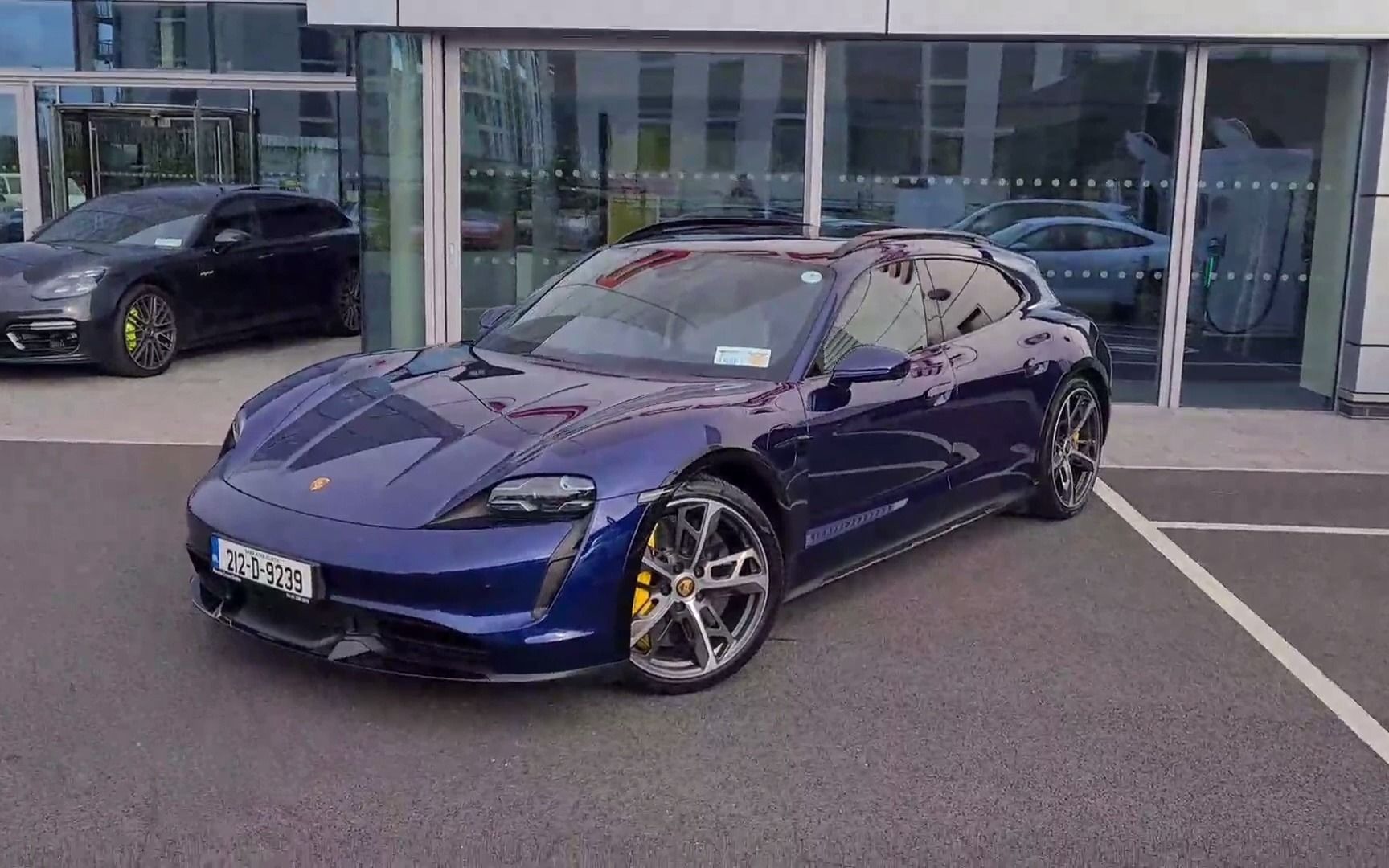 2021保时捷taycan turbo s cross turismo 761ps 展示_哔哩哔哩_bili