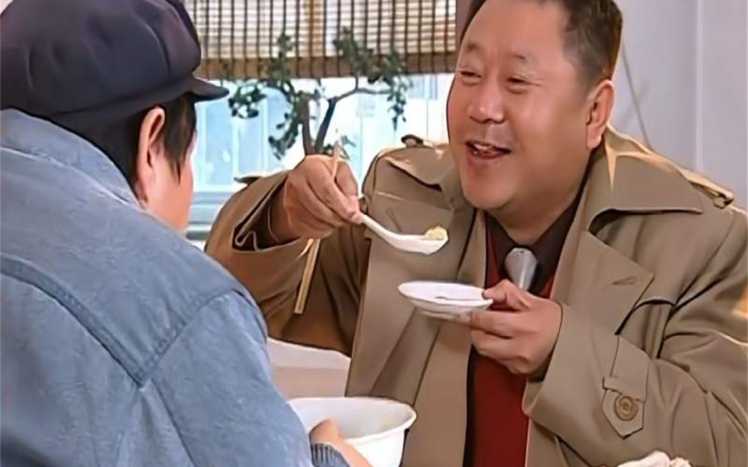 一碗大白菜豆腐汤,彪哥吃得美滋滋,马大帅连汤都喝完了