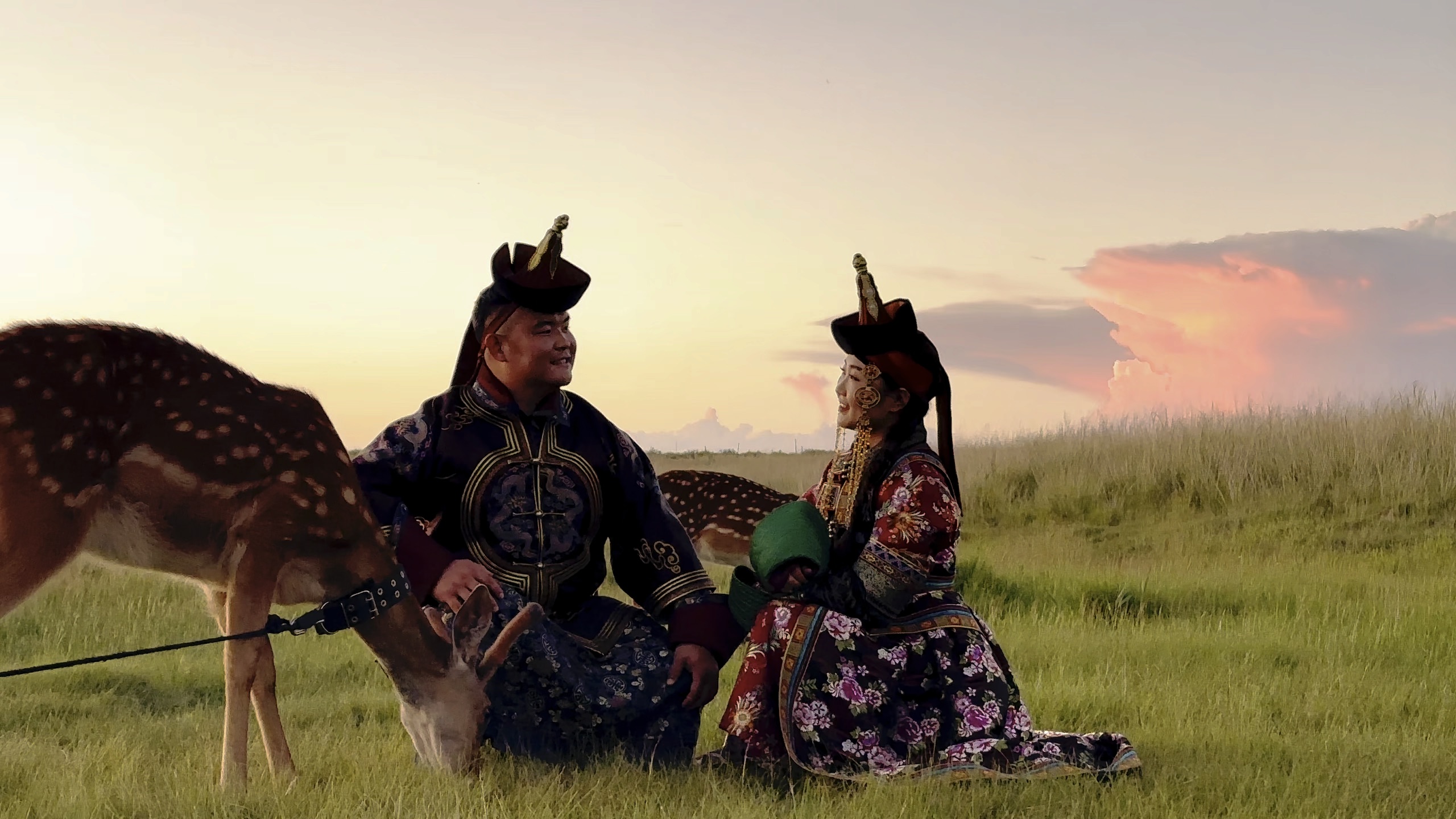 【道日娜蒙古摄影总部】更新了一条视频,快来围观!