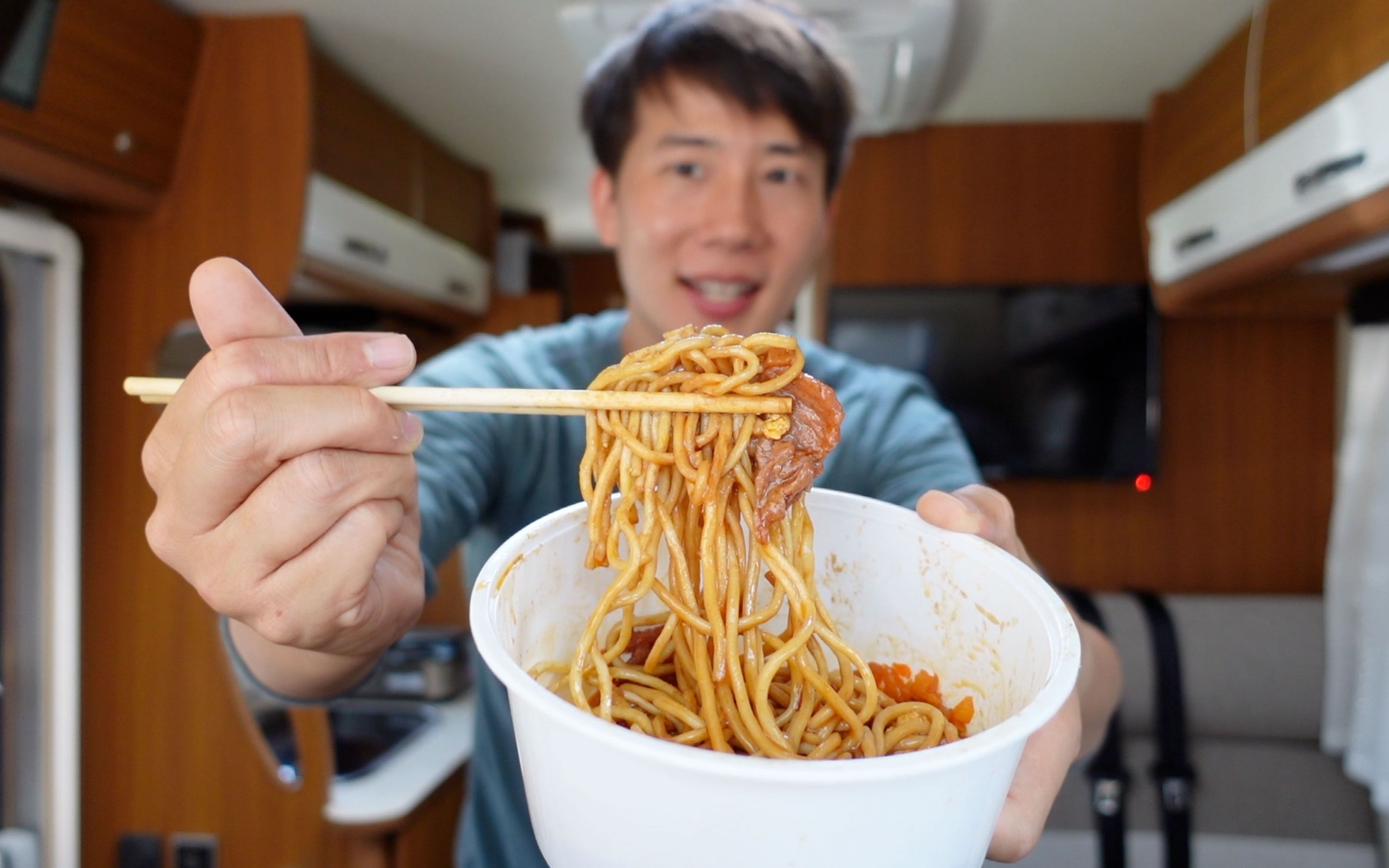 房车露营武汉吃一碗热干面真的很过瘾这家做的正宗吗