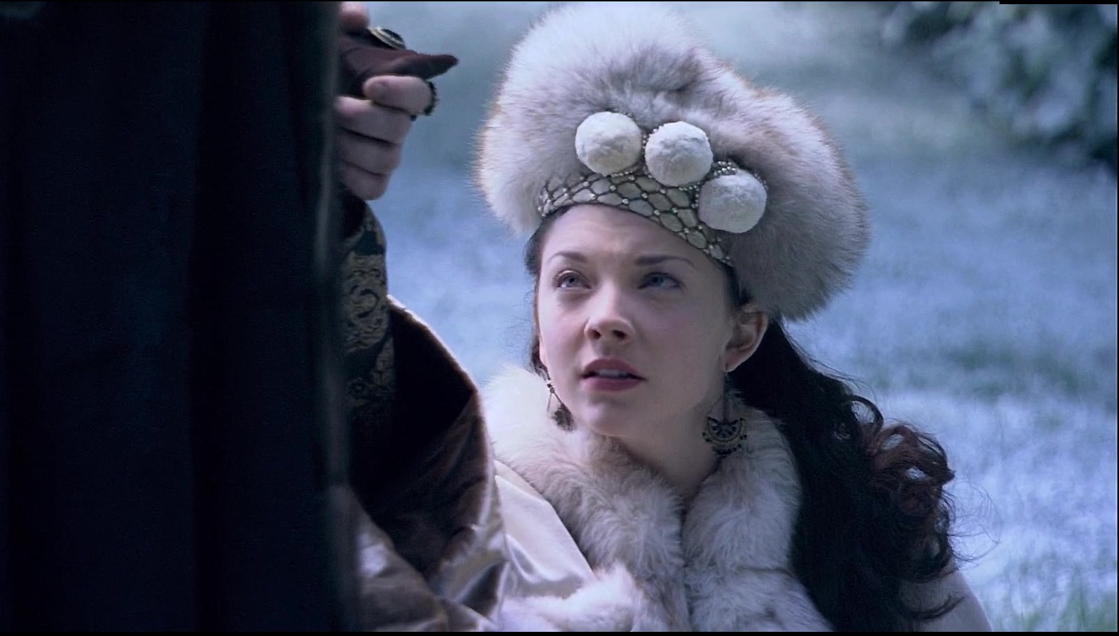 安·博林的这身衣服也太好看了吧!(都铎王朝)_哔哩哔哩_bilibili