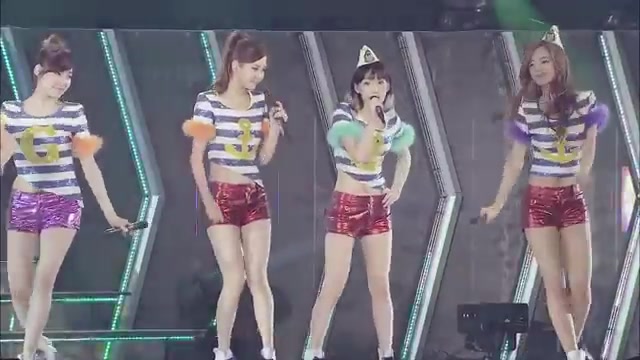 [图]女帝哈哈颂【少女时代超欢快歌曲舞台】SNSD - HaHaHa Song 高清现场live