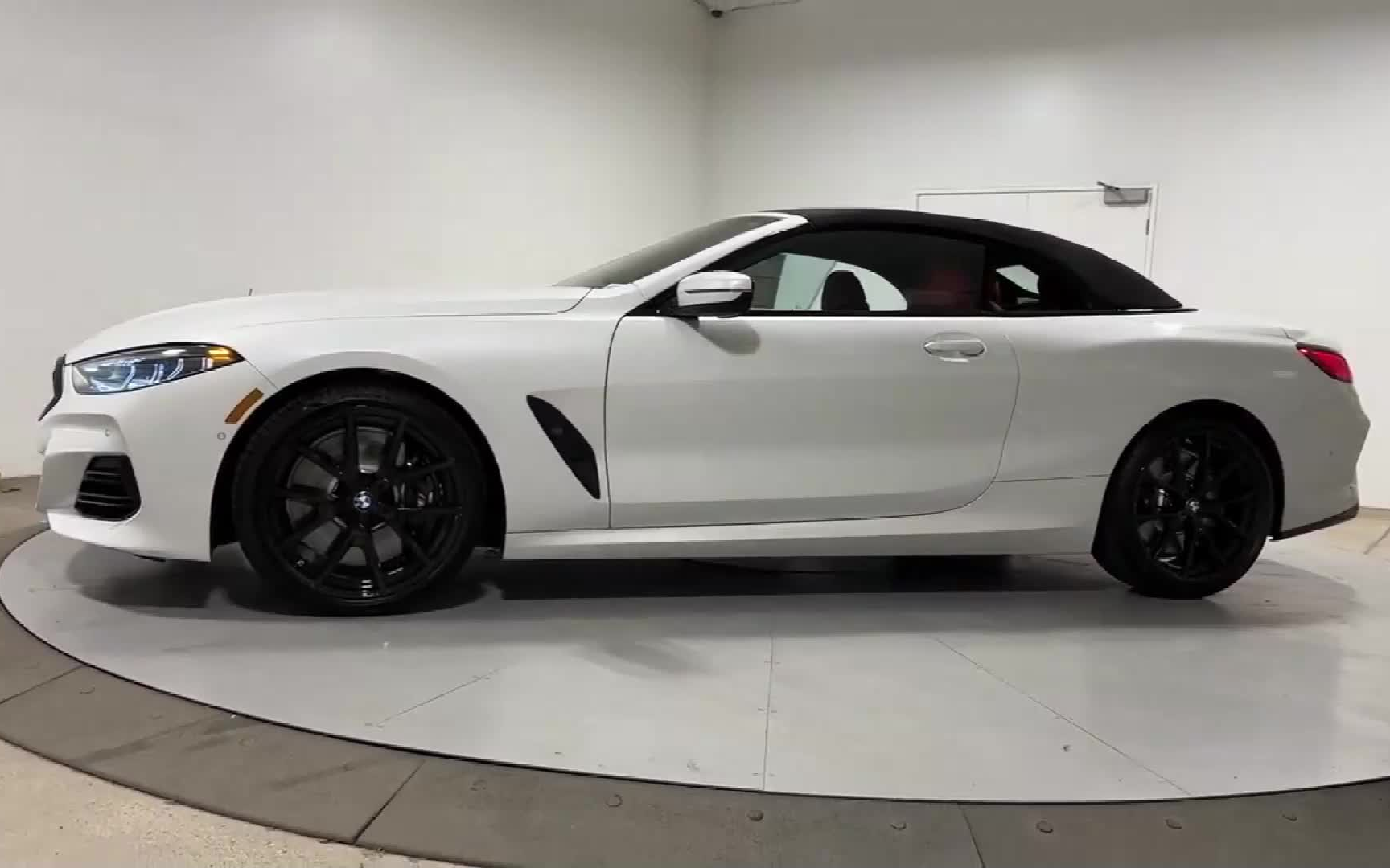 2024宝马8系840i敞篷版 外观和内饰细节