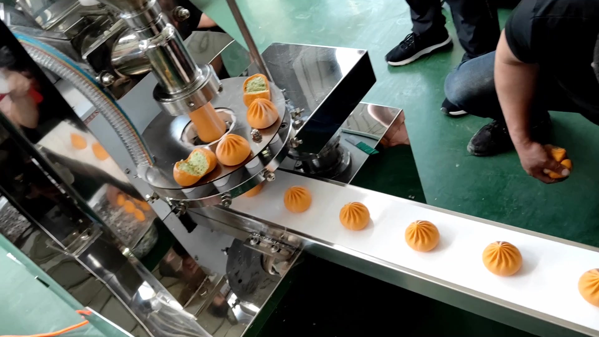 全自动小型包包子饺子机不锈钢包馅机馒头一体机使用操作_哔哩哔哩