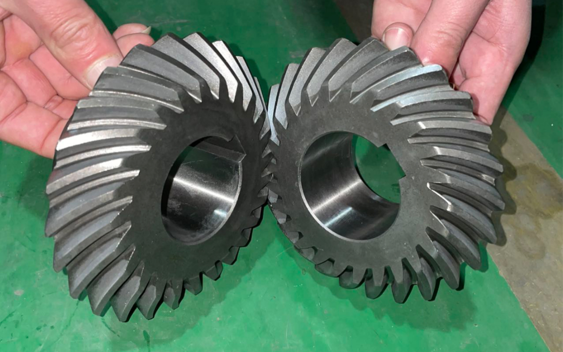 t系列螺旋伞齿轮转向齿轮箱