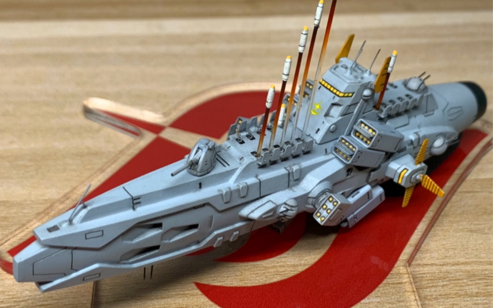 1/1700高达战舰勒庞托