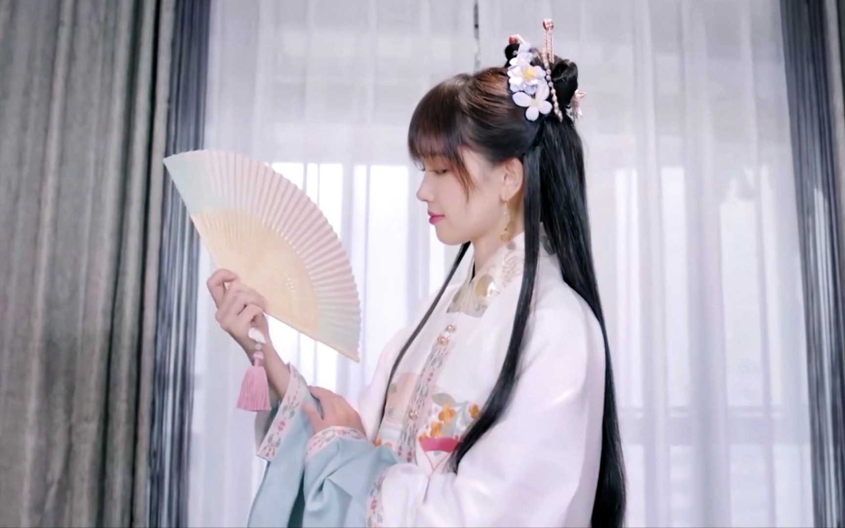 活动  【王冰冰】仙女儿当然有着仙女儿的亚子啦! 汉服华服