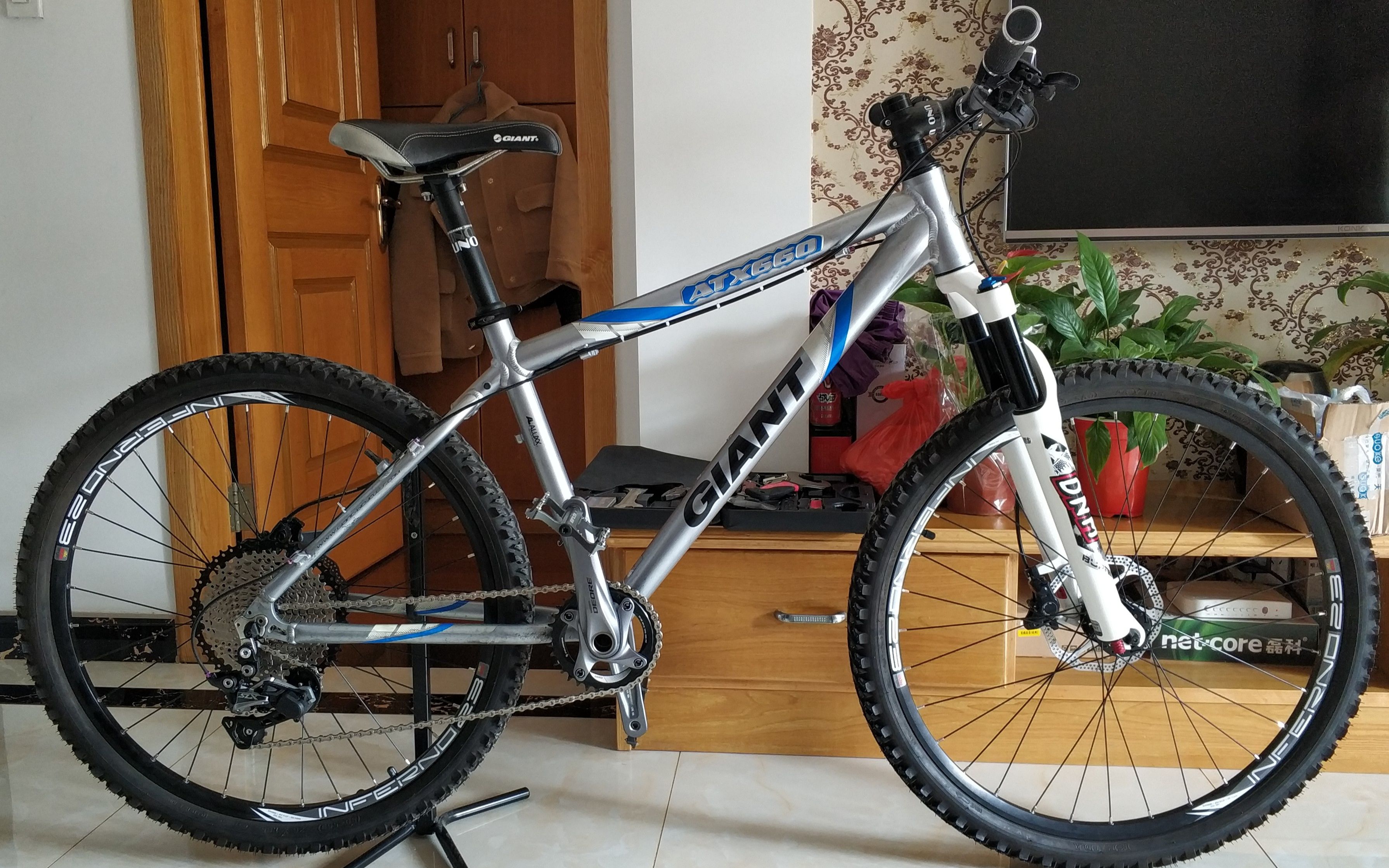 第一次艰难爆改atx660!我裂开了_哔哩哔哩_bilibili