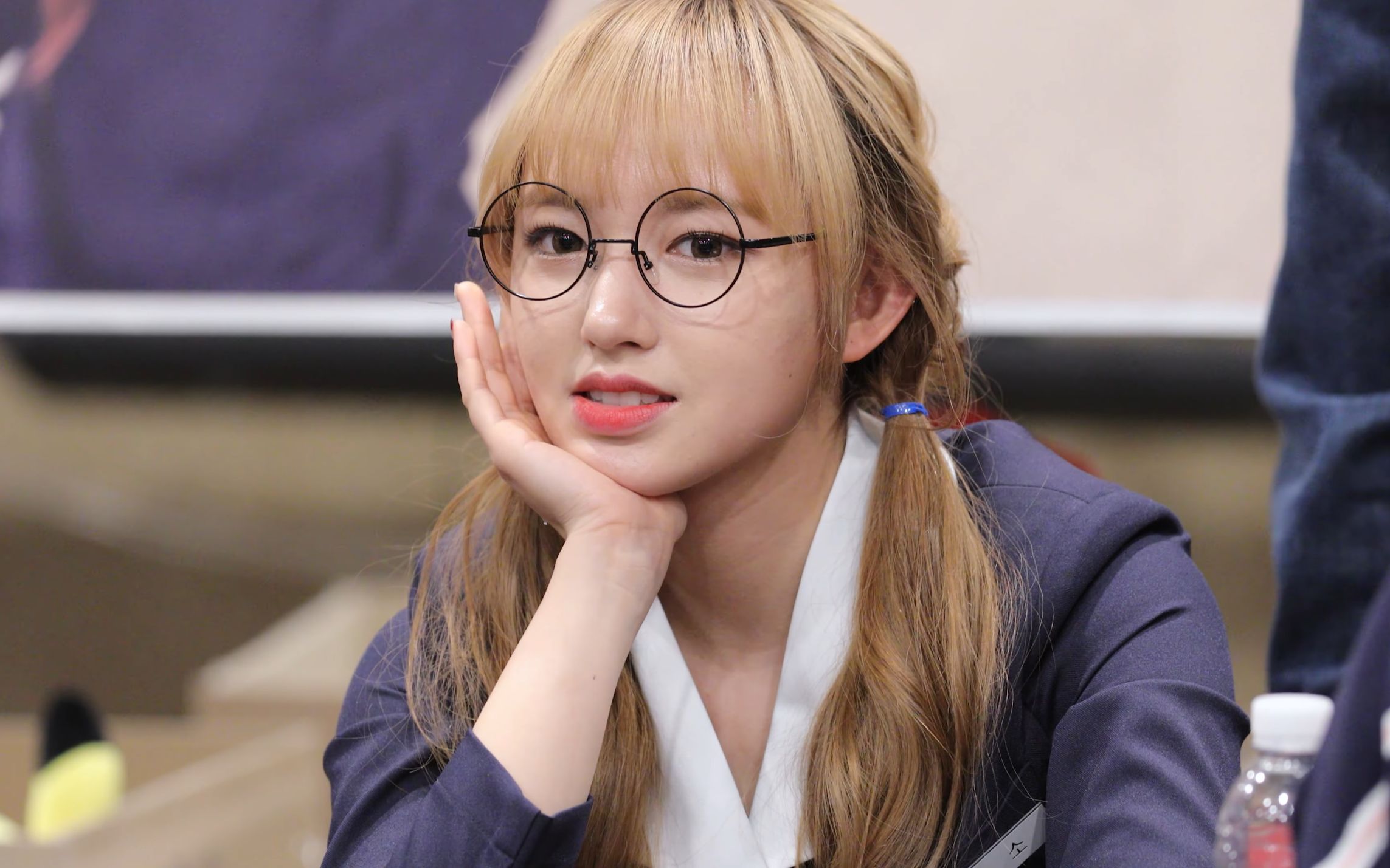 170305 程潇学生装见面会,像个小才女_哔哩哔哩_bilibili