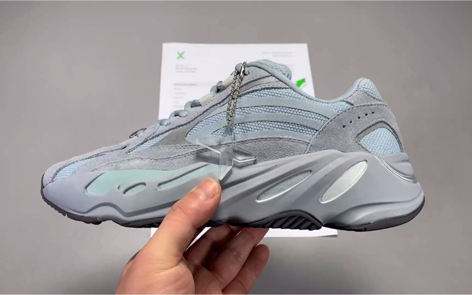 【权威实拍】yeezy 700 v2 hospital blue 医院蓝 雾霾蓝