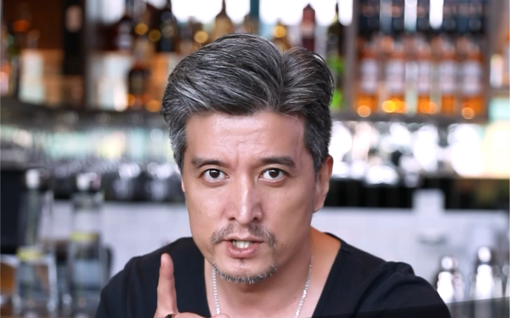 【老宋的微醺23点】喝白酒暴露年龄?年轻的朋友们,你们选择喝白酒吗?