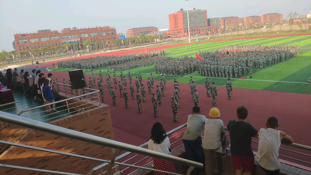 宁波大学科学技术学院,忘了是哪届军训了哔哩哔哩bilibili