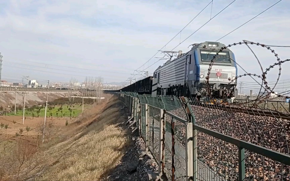 郑局乡段hxd2c0086牵引敞编大列焦柳线下行通过