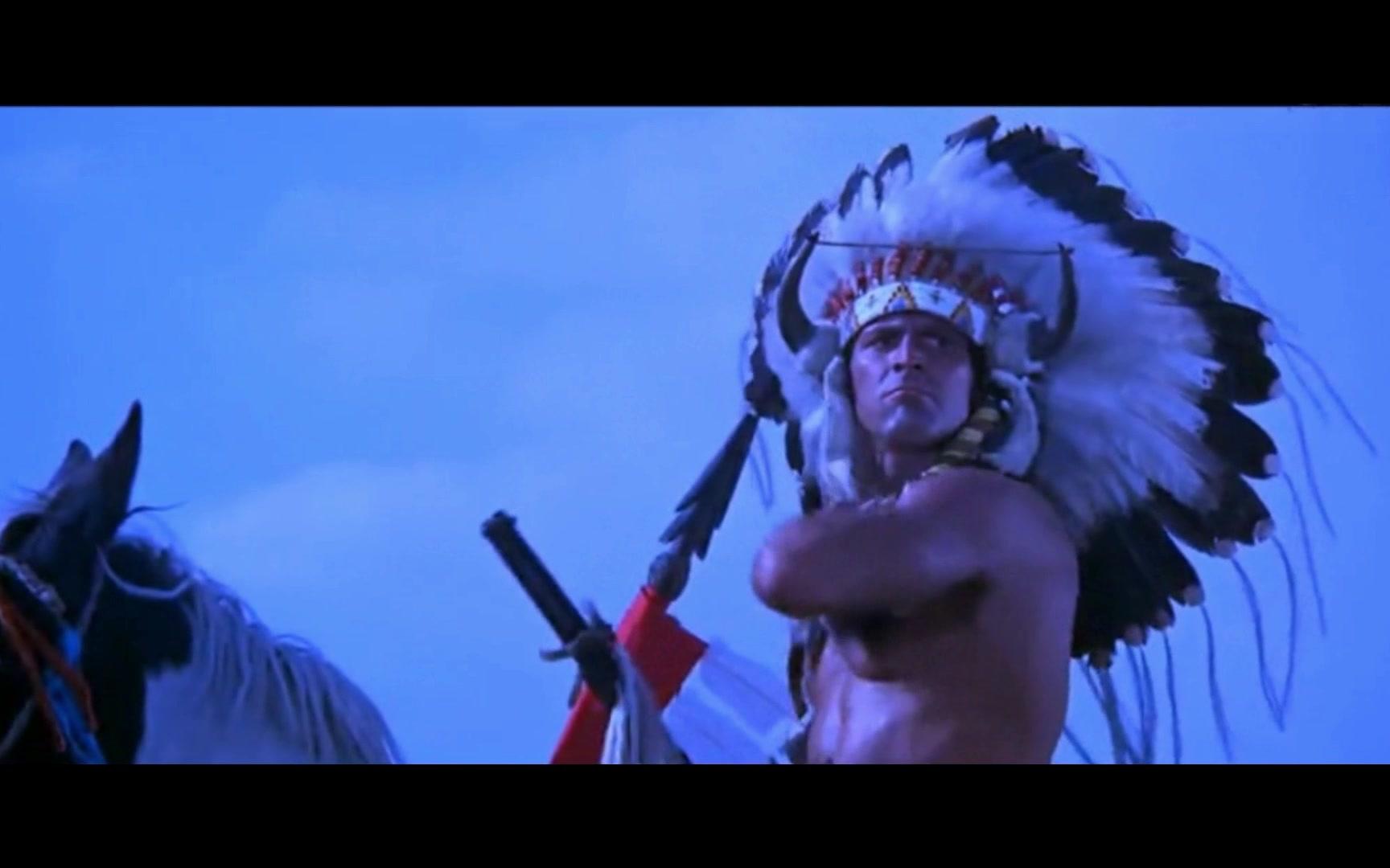 [图]印第安街头艺人演奏：Last of the Mohicans