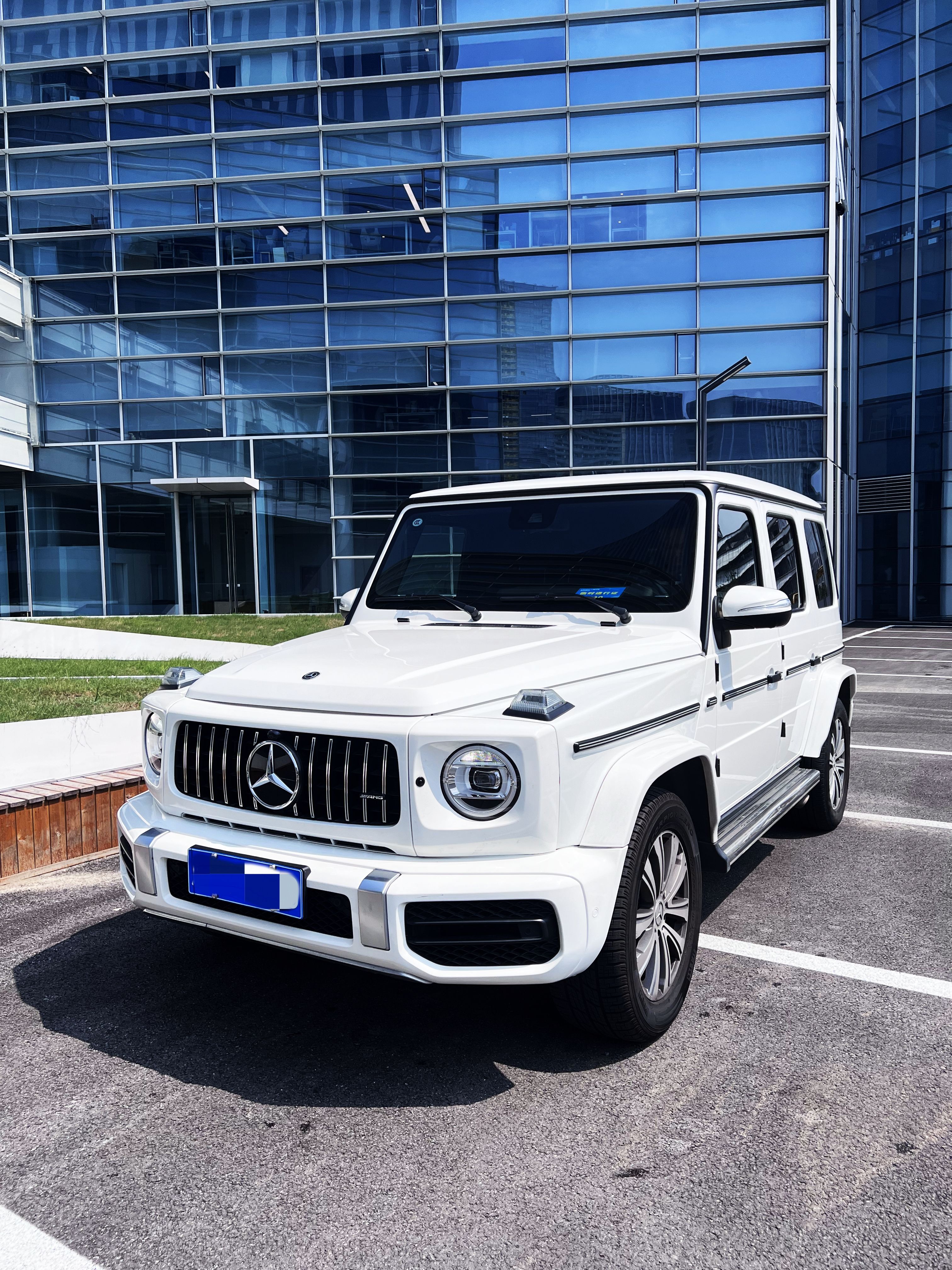 大奔车型图片轿车
