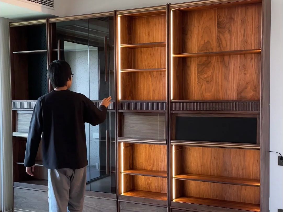 不做定制柜的客厅7515做一整面书墙原来这么简单