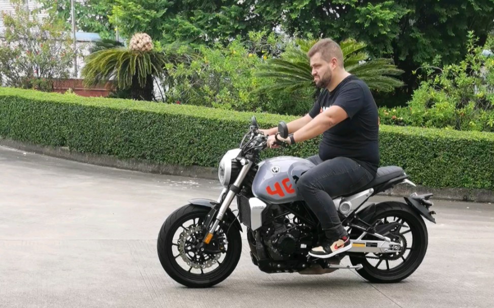 工厂实拍视频#试驾#驾骑#金刚魔兽sk400#森科机车#senke#森科摩托